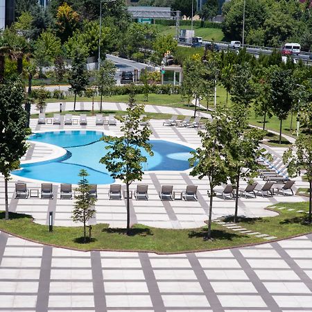 Elite World Grand Istanbul Basin Ekspres Hotel Exterior photo The park