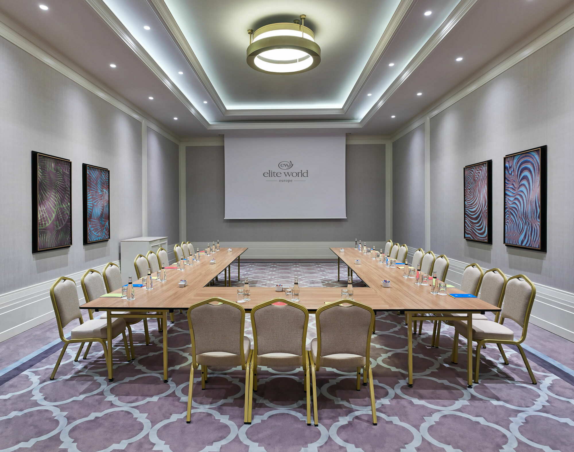 Elite World Grand Istanbul Basin Ekspres Hotel Exterior photo Meeting room